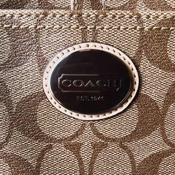 Coach purse - Picture 3 of 5